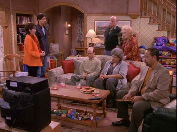 Everybody Loves Raymond - 01x20 - Neighbors.avi_000629462.jpg