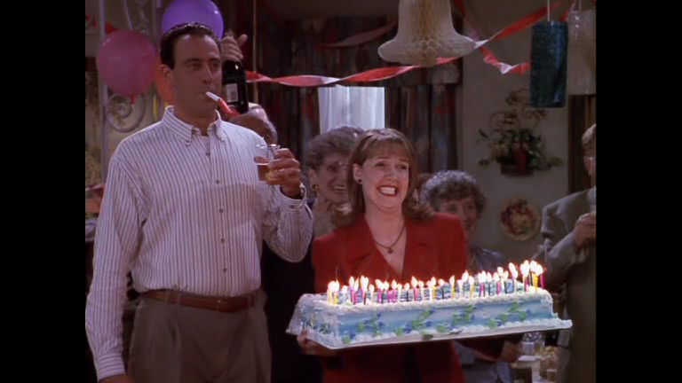 Everybody Loves Raymond - 02x06 Anniversary.avi_000496371.png