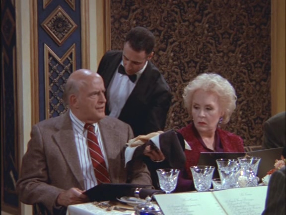 Everybody Loves Raymond - 01x08 - In-Laws.avi_000850892.jpg